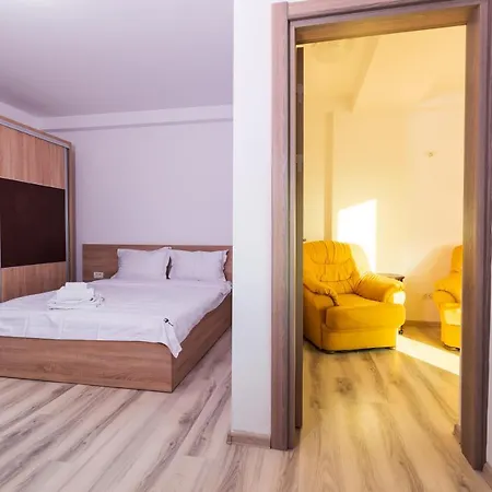 C&y Marco Apartment Mamaia